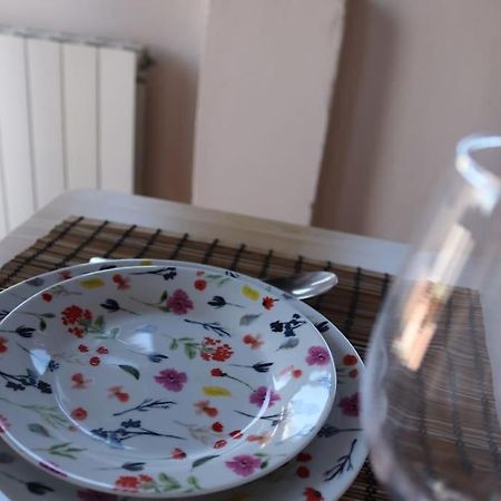 Private Apartment - The Lover'S Nest - Apt Privado Granada Bagian luar foto