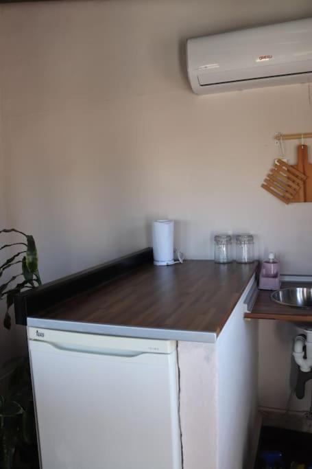 Private Apartment - The Lover'S Nest - Apt Privado Granada Bagian luar foto