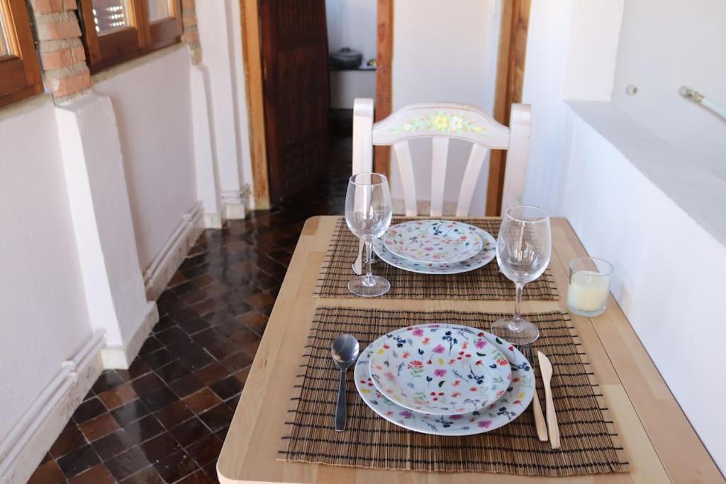 Private Apartment - The Lover'S Nest - Apt Privado Granada Bagian luar foto